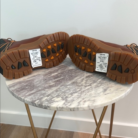 NWT Timberland Jenness Falls Insulated Waterproof Boots - Picture 7 of 7